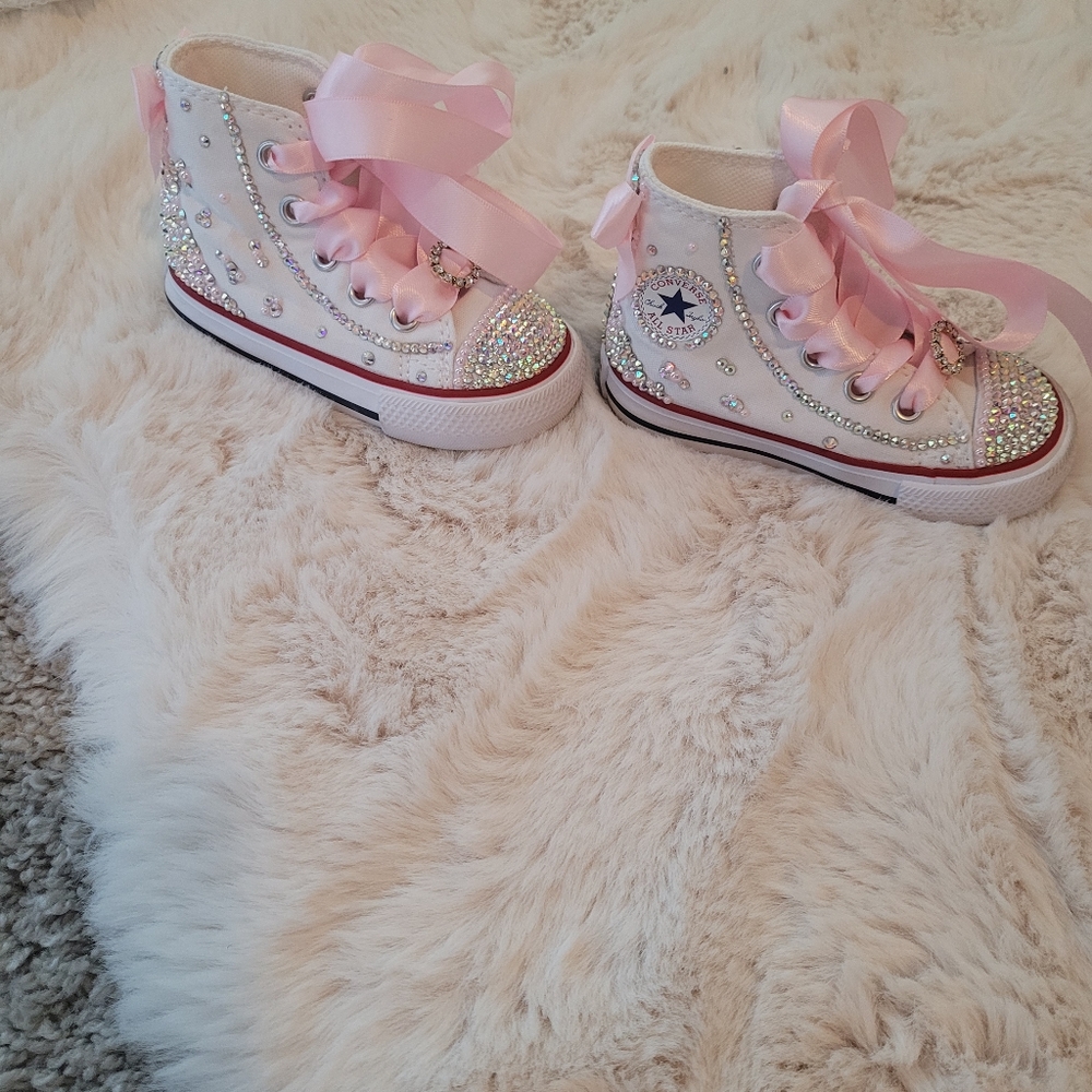 Custom bling converse size 4 toddlers.